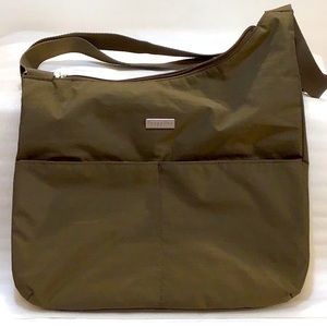 Baggallini expandable packable travel bag iPad carry